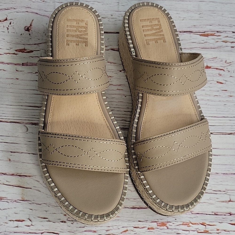 Frye Women's Beige Leather Espadrille Wedges Size 8 - Picture 3 of 9